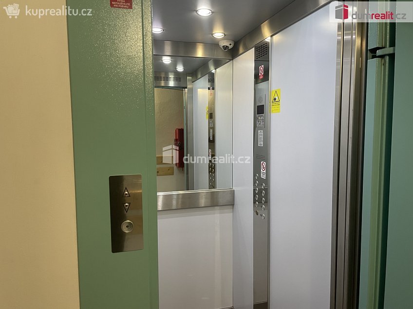 Prodej bytu 3+1 70 m^2 Františka Kriegela, Mělník 