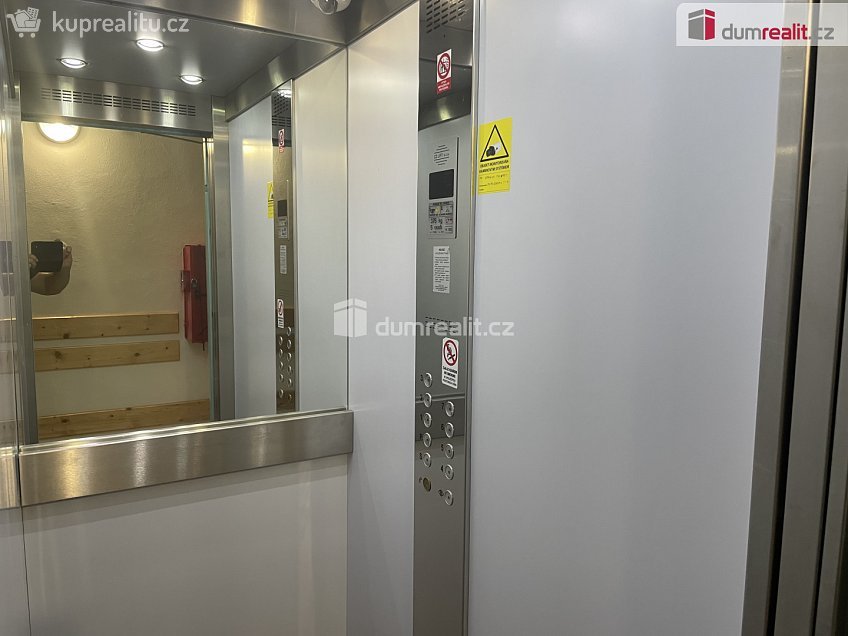 Prodej bytu 3+1 70 m^2 Františka Kriegela, Mělník 