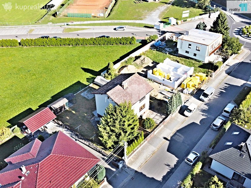 Prodej  rodinného domu 178 m^2 U Stadionu, Chlumčany 