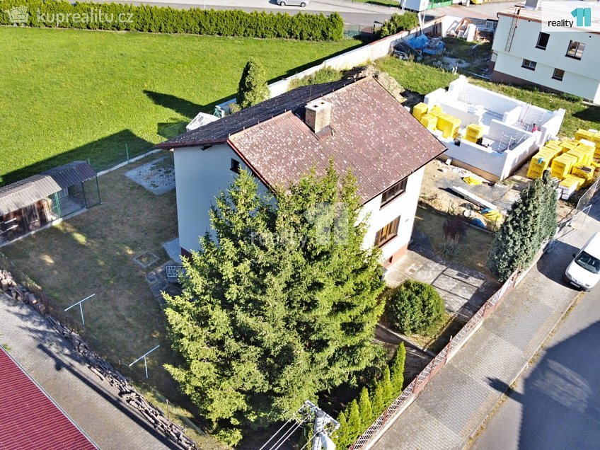 Prodej  rodinného domu 178 m^2 U Stadionu, Chlumčany 