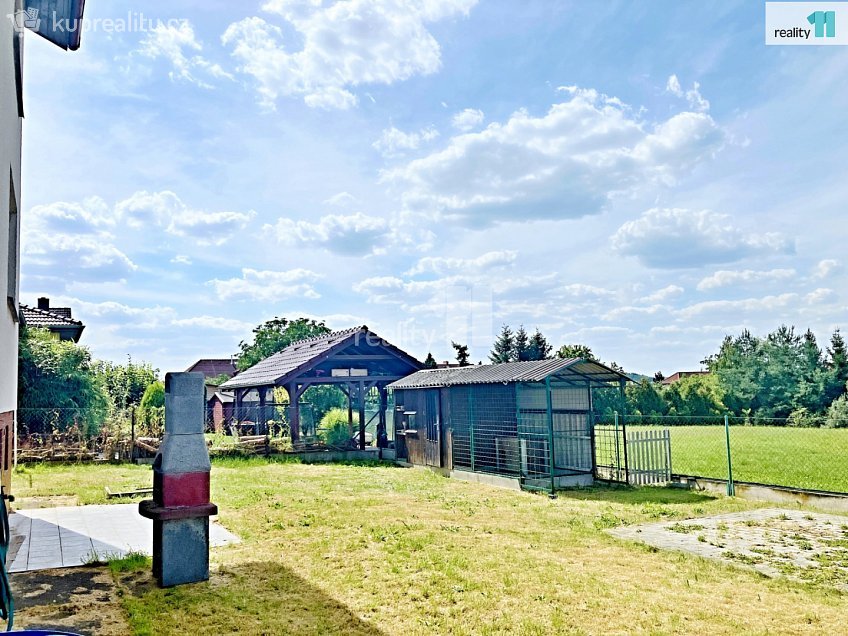 Prodej  rodinného domu 178 m^2 U Stadionu, Chlumčany 