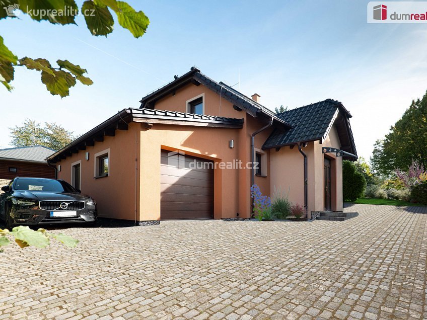 Prodej  rodinného domu 179 m^2 Thomayerova, Říčany 