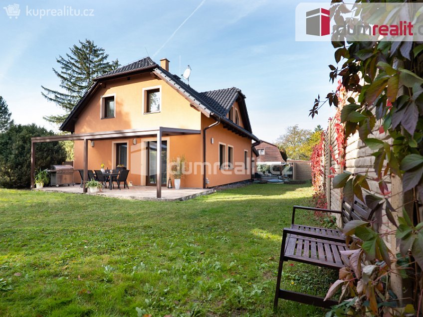 Prodej  rodinného domu 179 m^2 Thomayerova, Říčany 