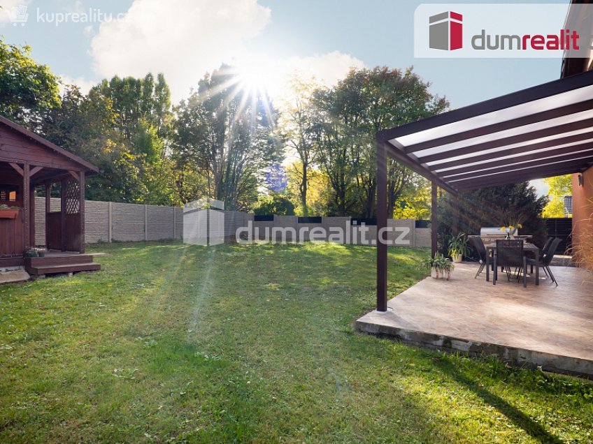 Prodej  rodinného domu 179 m^2 Thomayerova, Říčany 