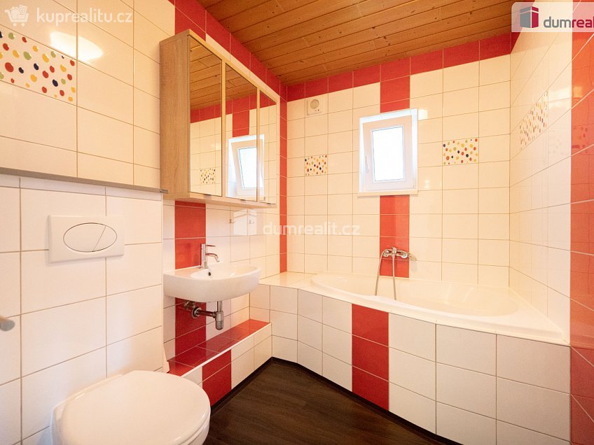 Prodej  rodinného domu 179 m^2 Kosmova, České Budějovice 