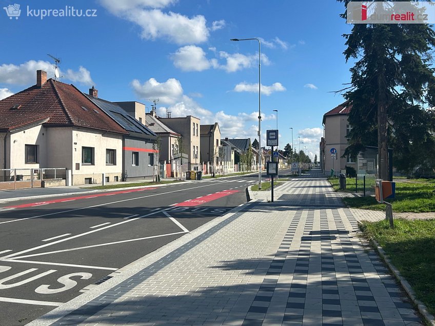 Pronájem  obchodních prostor 324 m^2 Třídvorská, Kolín 