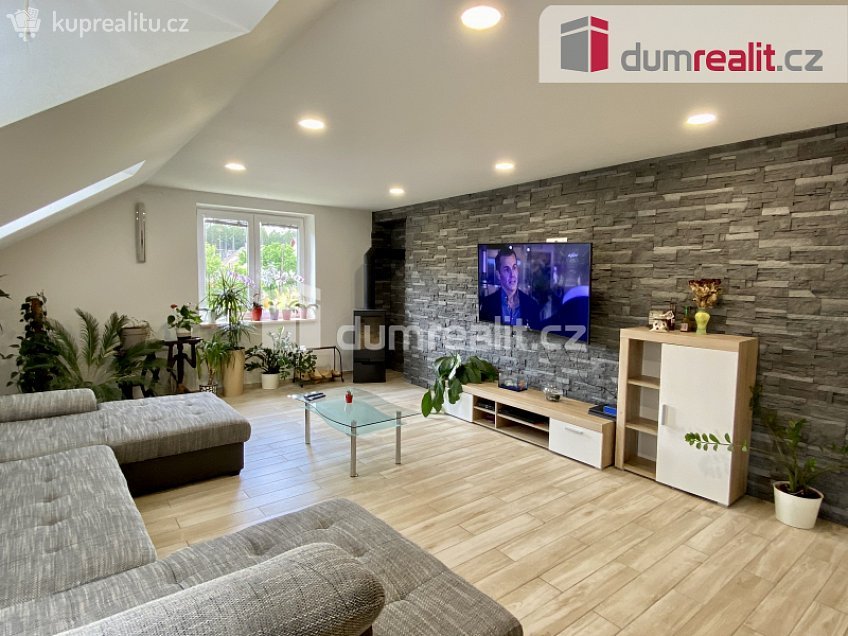 Pronájem bytu 4+kk 202 m^2 třída Vítězství, Mariánské Lázně 