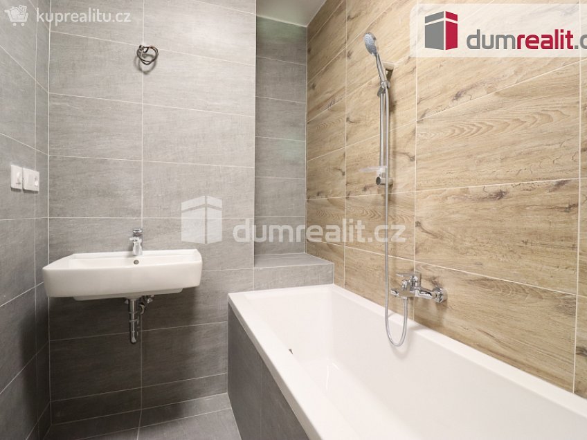 Prodej bytu 3+kk 90 m^2 nábřeží Jana Palacha, Karlovy Vary 