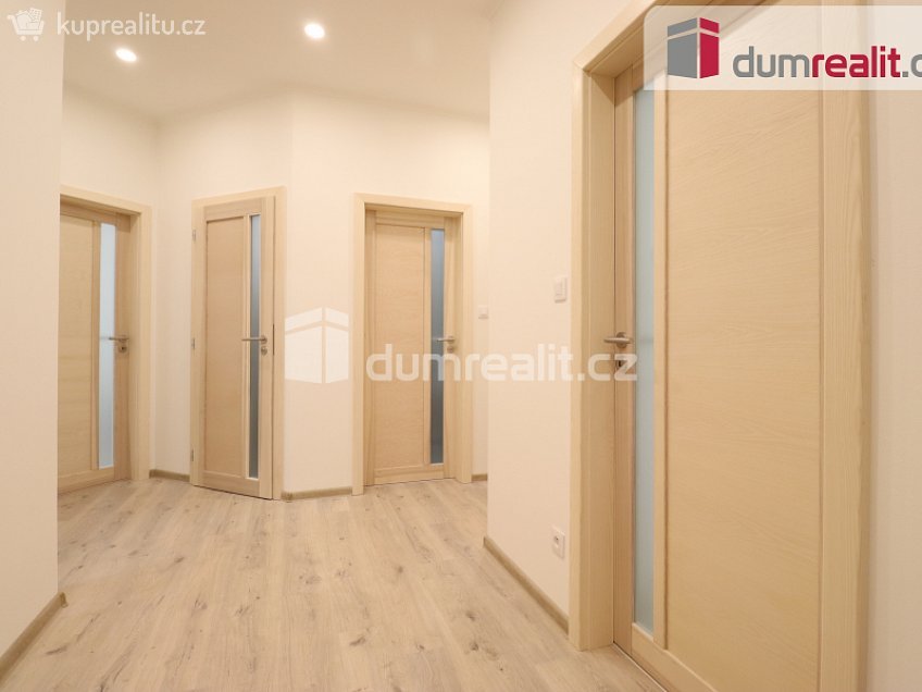 Prodej bytu 3+kk 90 m^2 nábřeží Jana Palacha, Karlovy Vary 