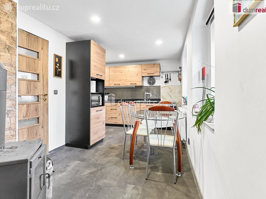 Prodej  rodinného domu 114 m^2 Na Můstku, Oloví 