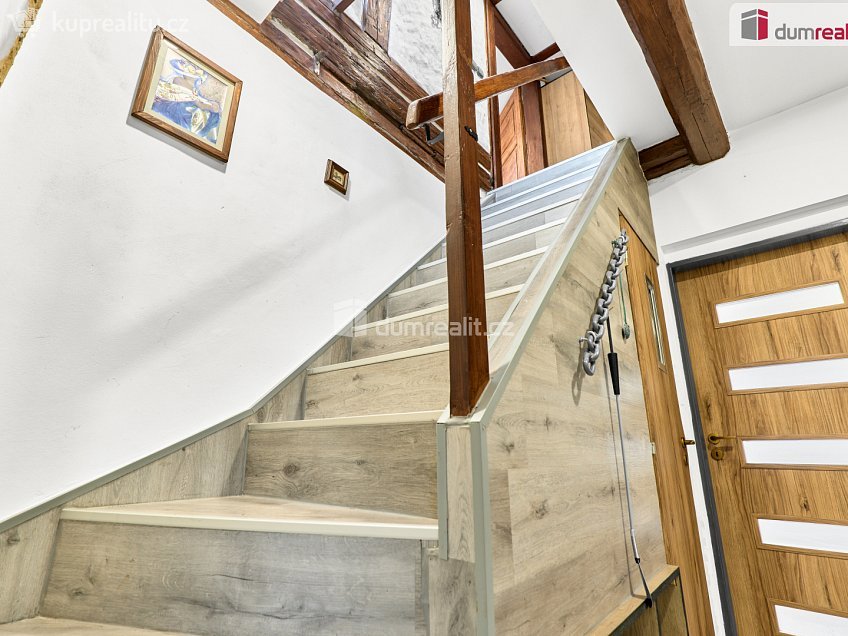 Prodej  rodinného domu 114 m^2 Na Můstku, Oloví 