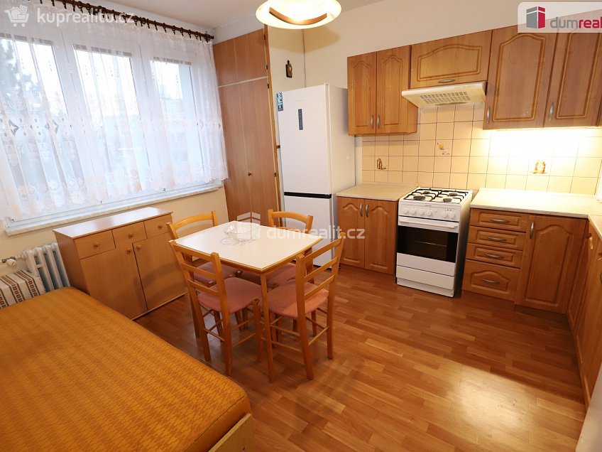 Pronájem bytu 1+1 40 m^2 Dlouhá, Aš 