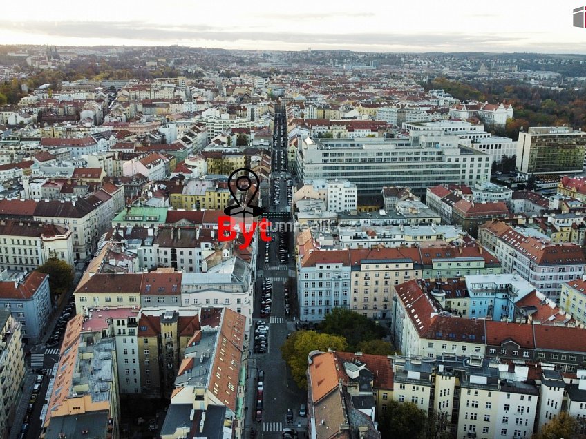 Prodej bytu 3+1 90 m^2 Janovského, Praha 7 