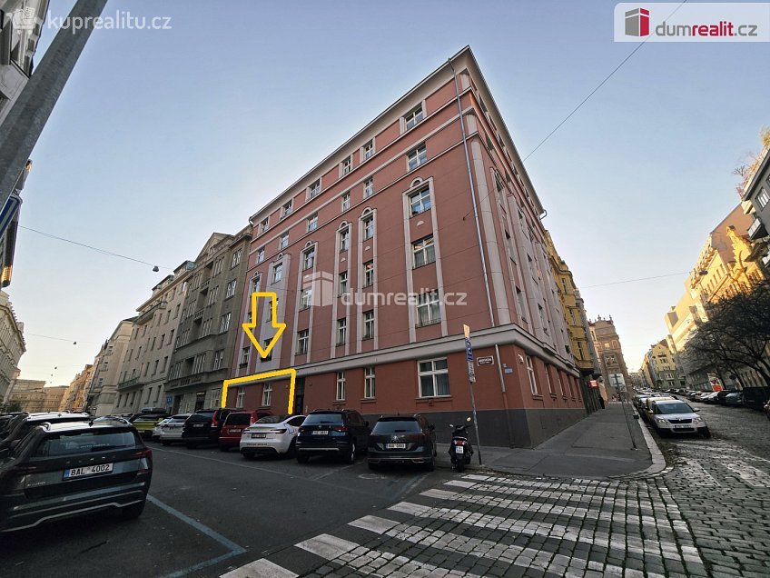 Prodej bytu 3+1 90 m^2 Janovského, Praha 7 