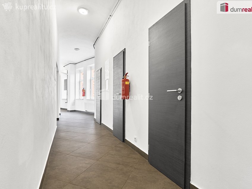 Prodej  činžovního domu 980 m^2 Sokolovská, Karlovy Vary 