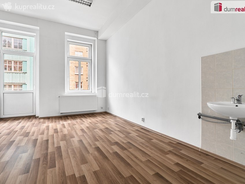 Prodej  činžovního domu 980 m^2 Sokolovská, Karlovy Vary 