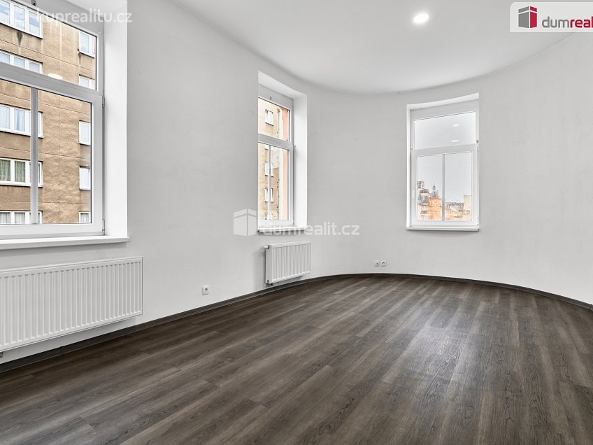 Prodej  činžovního domu 980 m^2 Sokolovská, Karlovy Vary 