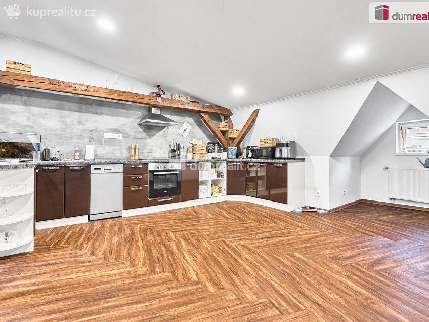 Prodej  činžovního domu 980 m^2 Sokolovská, Karlovy Vary 