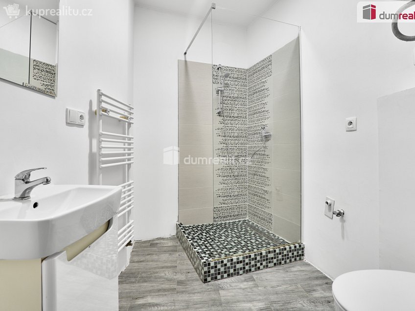 Prodej  činžovního domu 980 m^2 Sokolovská, Karlovy Vary 