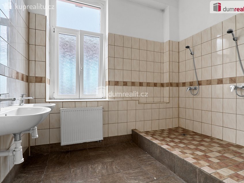 Prodej  činžovního domu 980 m^2 Sokolovská, Karlovy Vary 