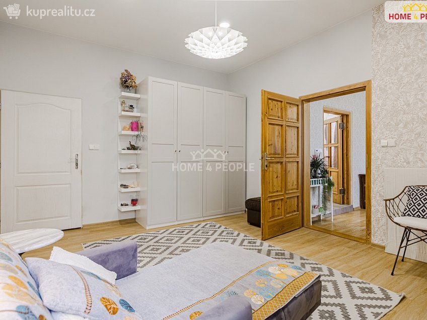 Prodej  vily 700 m^2 Merklínská, Karlovy Vary 