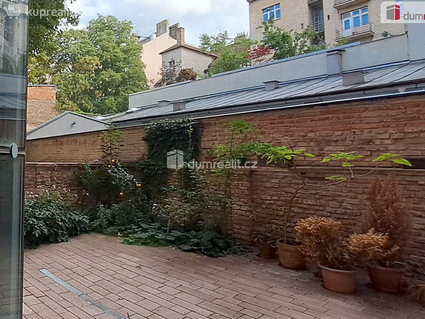 Prodej bytu 3+kk 85 m^2 Svornosti, Praha 5 