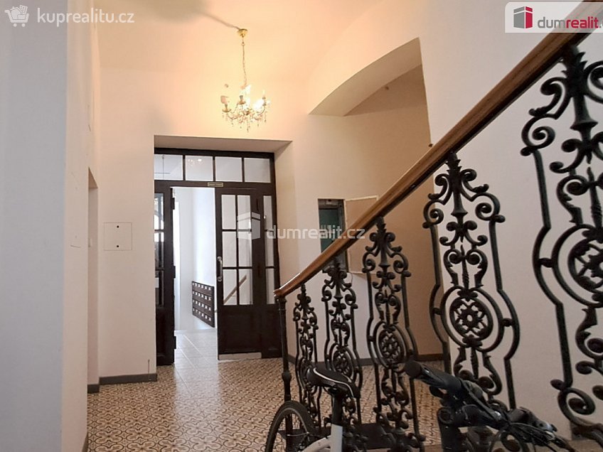 Prodej bytu 3+kk 85 m^2 Svornosti, Praha 5 