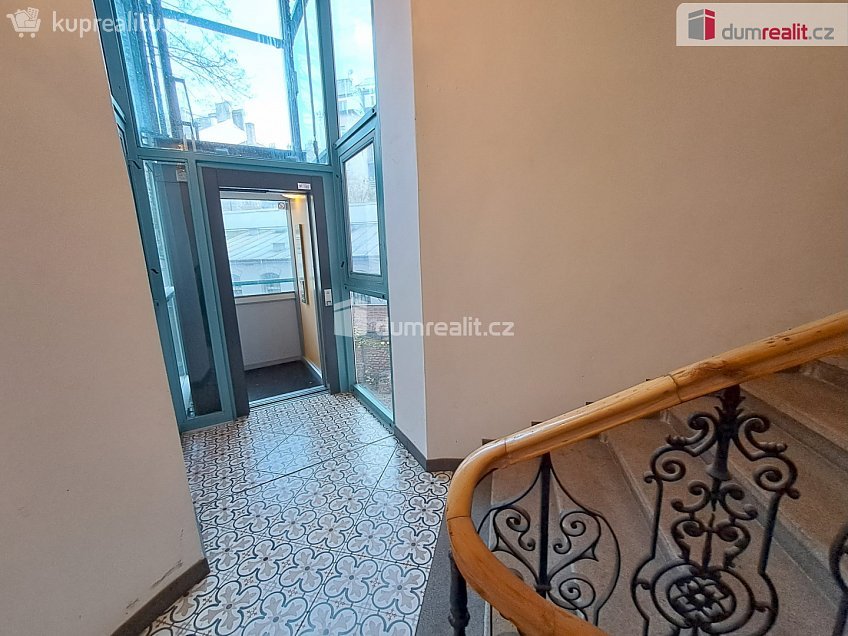 Prodej bytu 3+kk 85 m^2 Svornosti, Praha 5 