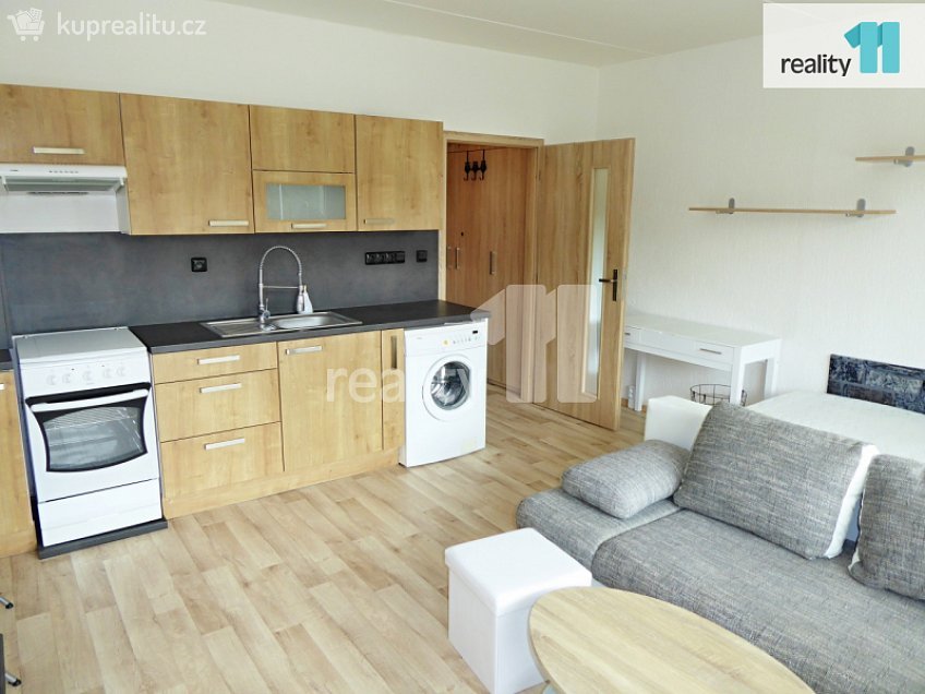 Pronájem bytu 1+kk 40 m^2 Kaznějovská, Plzeň 