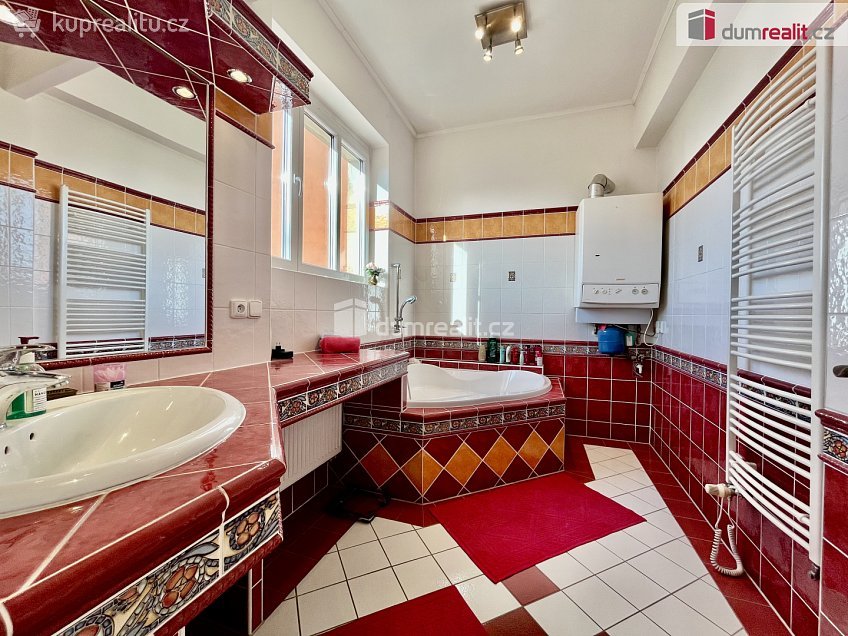 Prodej bytu 2+1 82 m^2 Sokolovská, Karlovy Vary 