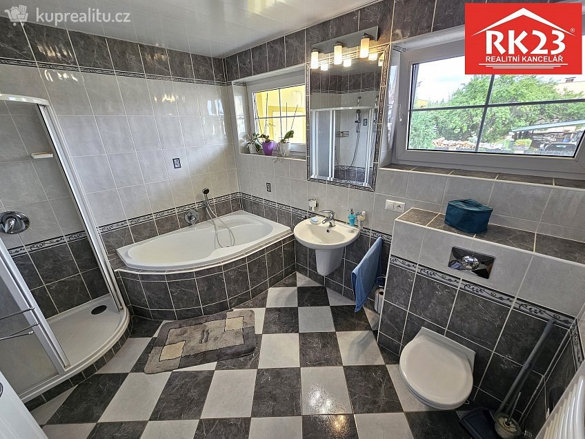 Prodej  rodinného domu 240 m^2 Budovatelská 262, Drmoul 