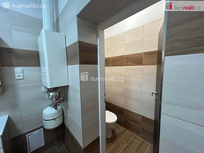 Pronájem  skladu 263 m^2 Polepská, Kolín 