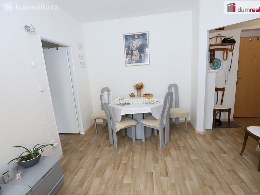 Prodej bytu 2+1 54 m^2 Franze Kafky, Mariánské Lázně 