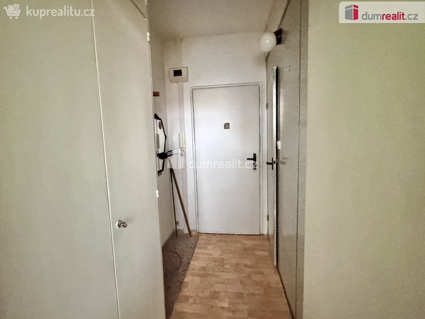 Pronájem bytu 1+kk 22 m^2 Mostecká, Litvínov 