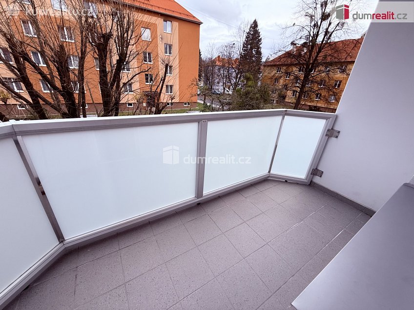 Pronájem bytu 2+1 53 m^2 Školská čtvrť, Frenštát pod Radhoštěm 