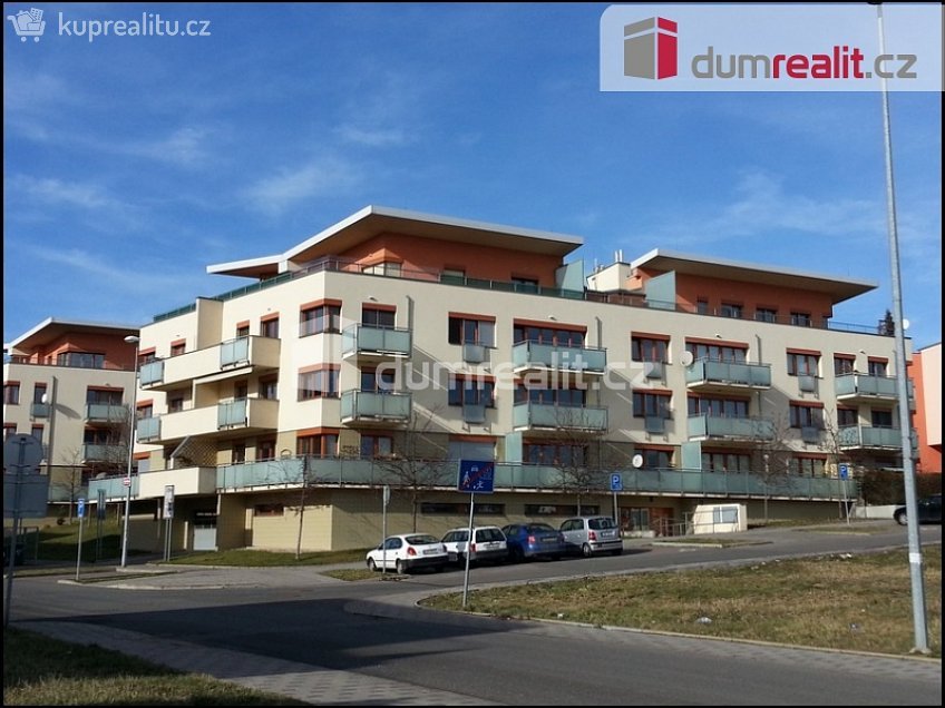 Pronájem bytu 2+kk 77 m^2 U panské zahrady, Praha 5 