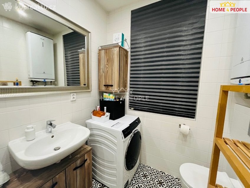 Pronájem bytu 3+kk 70 m^2 Spáčilova, Brno 