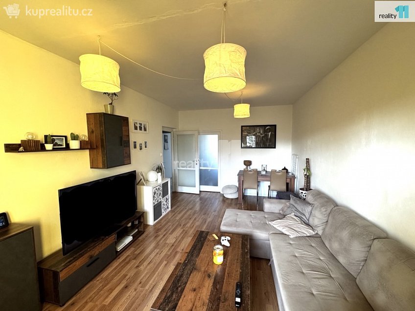 Pronájem bytu 2+1 53 m^2 Rabasova, Praha 4 