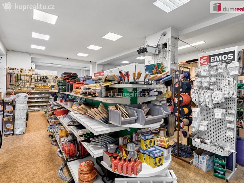 Prodej  obchodních prostor 176 m^2 Bulharská, Česká Lípa 