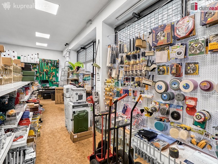 Prodej  obchodních prostor 176 m^2 Bulharská, Česká Lípa 