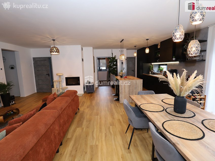 Prodej  rodinného domu 140 m^2 Chlumeček, Cheb 