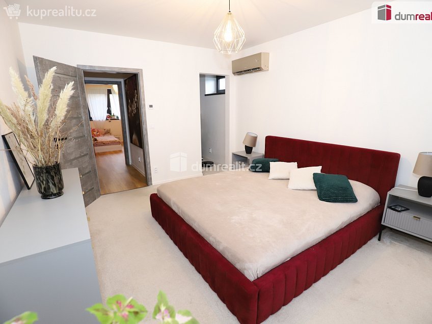 Prodej  rodinného domu 140 m^2 Chlumeček, Cheb 