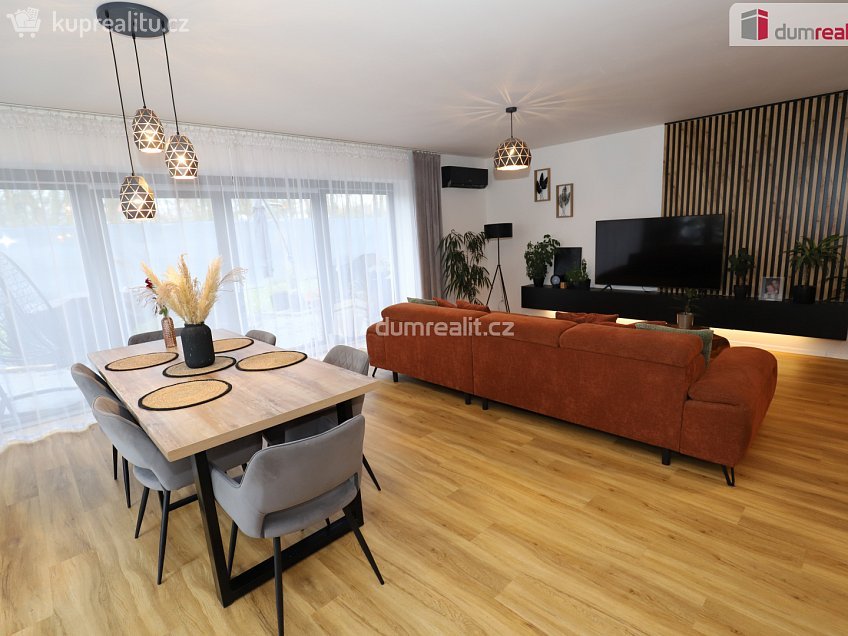 Prodej  rodinného domu 140 m^2 Chlumeček, Cheb 