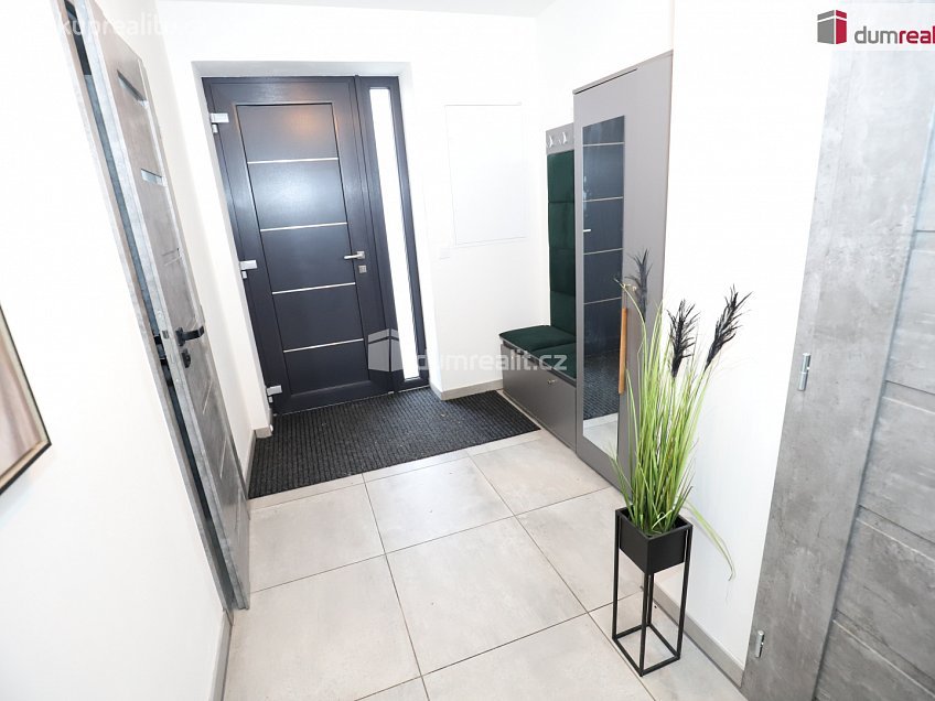 Prodej  rodinného domu 140 m^2 Chlumeček, Cheb 