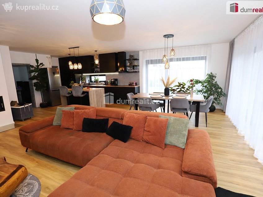 Prodej  rodinného domu 140 m^2 Chlumeček, Cheb 