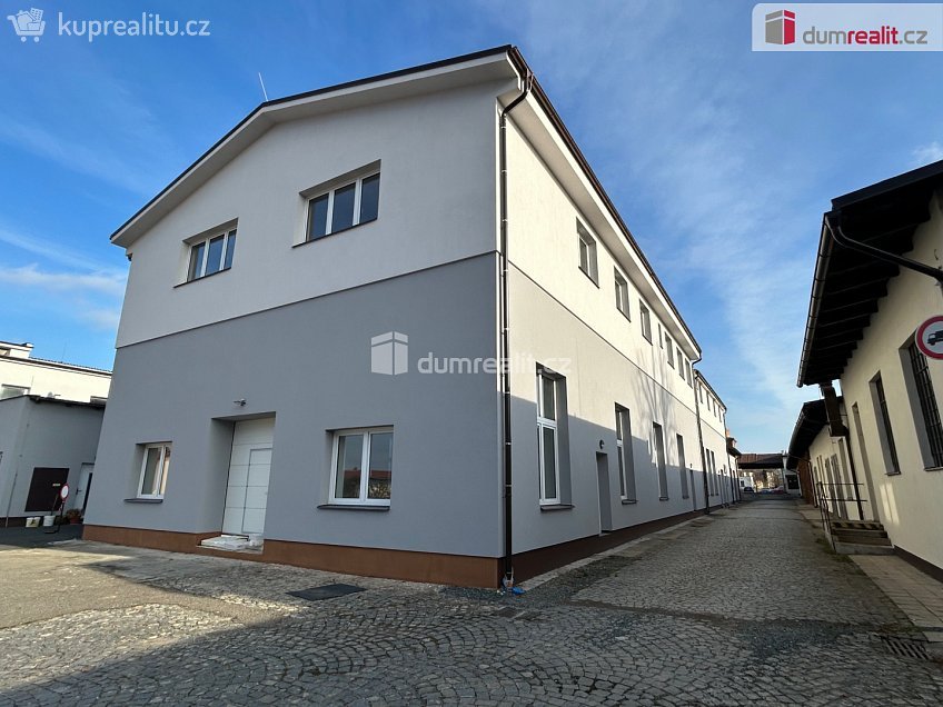 Pronájem  skladu 26 m^2 Polepská, Kolín 