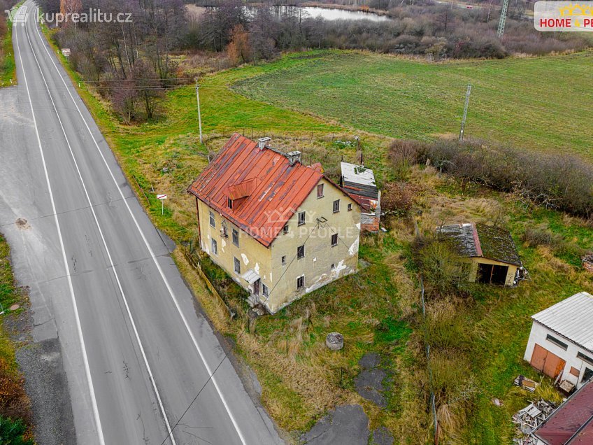 Prodej  rodinného domu 300 m^2 Hory, Hory 