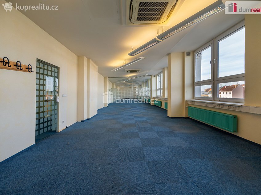 Pronájem  kanceláře 2300 m^2 Jeronýmova, České Budějovice 