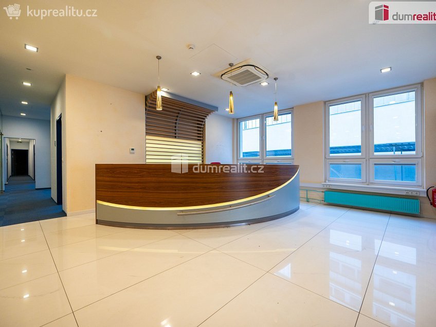 Pronájem  kanceláře 2300 m^2 Jeronýmova, České Budějovice 