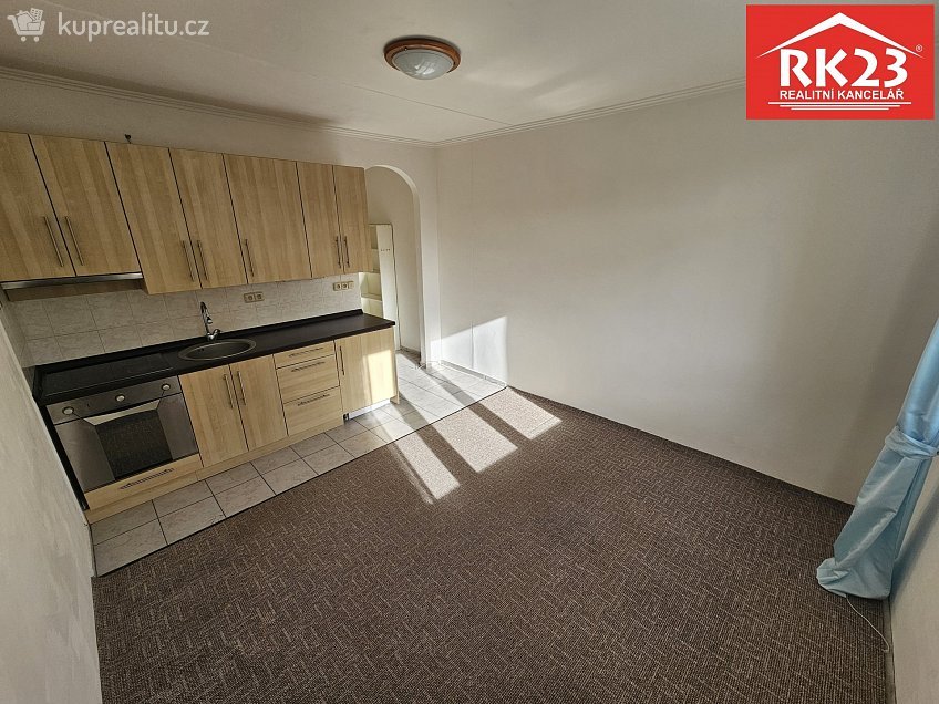 Pronájem bytu 1+kk 20 m^2 Hroznatova, Mariánské Lázně 